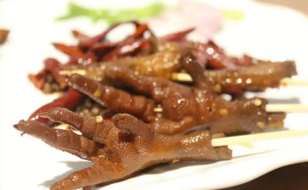 在成都，什么都能成為吃冒菜的理由
